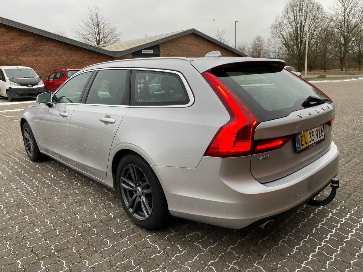 Volvo V90 2,0 D4 Momentum 190HK Stc 8g Aut.