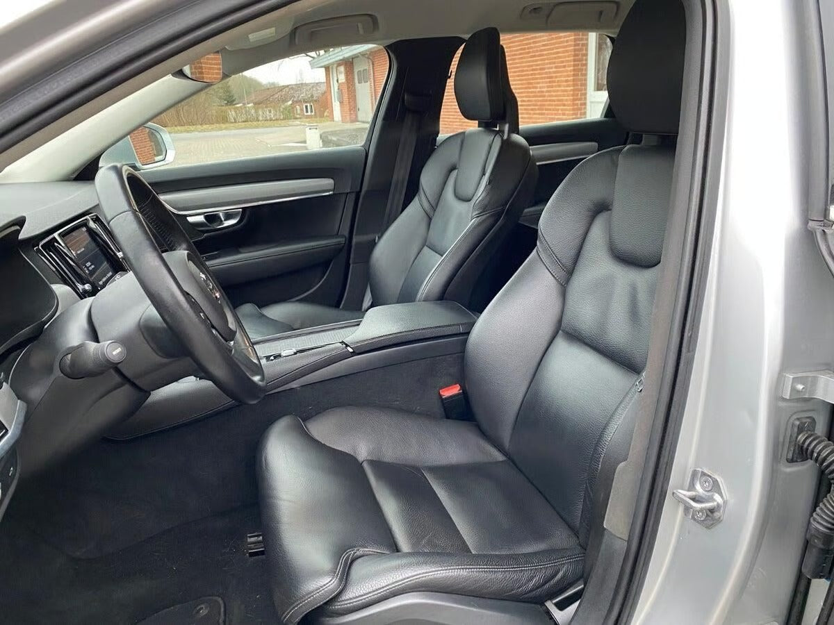 Volvo V90 2,0 D4 Momentum 190HK Stc 8g Aut.