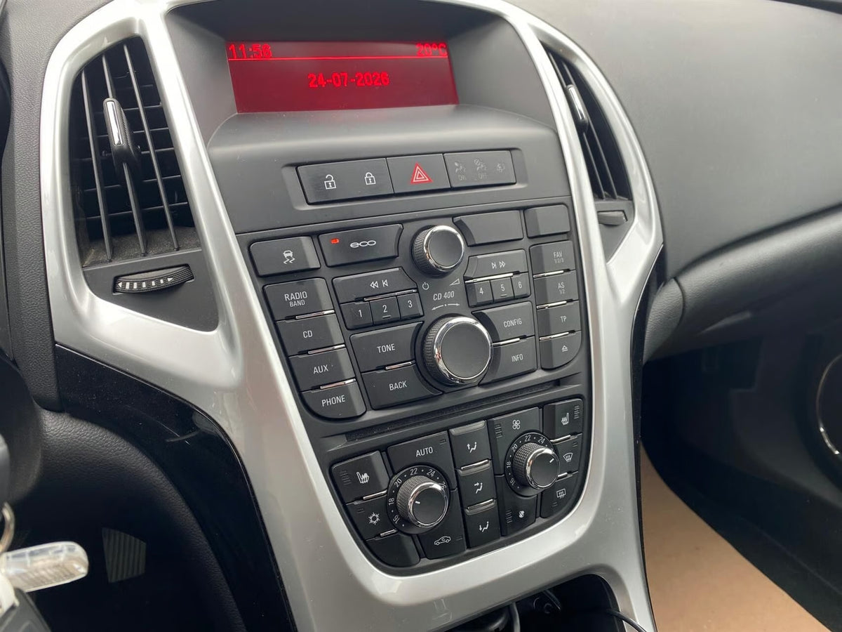 Opel Astra Sports Tourer 1,4 Turbo Sport 140HK 2012