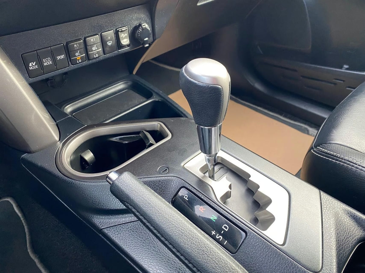 Toyota RAV4 2,5 Hybrid H3+ Safety Sense 197HK Van