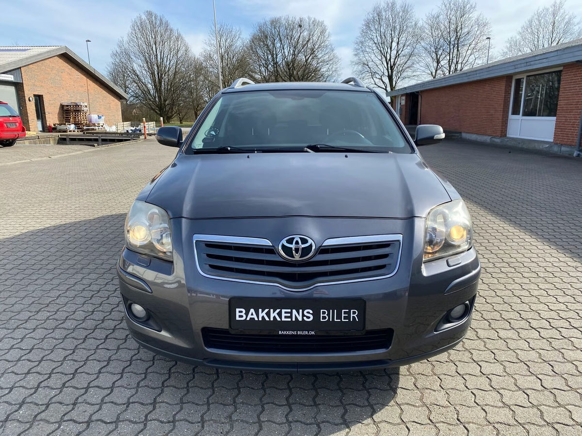 Toyota Avensis 1,8 Linea Terra 129HK 2007/2008