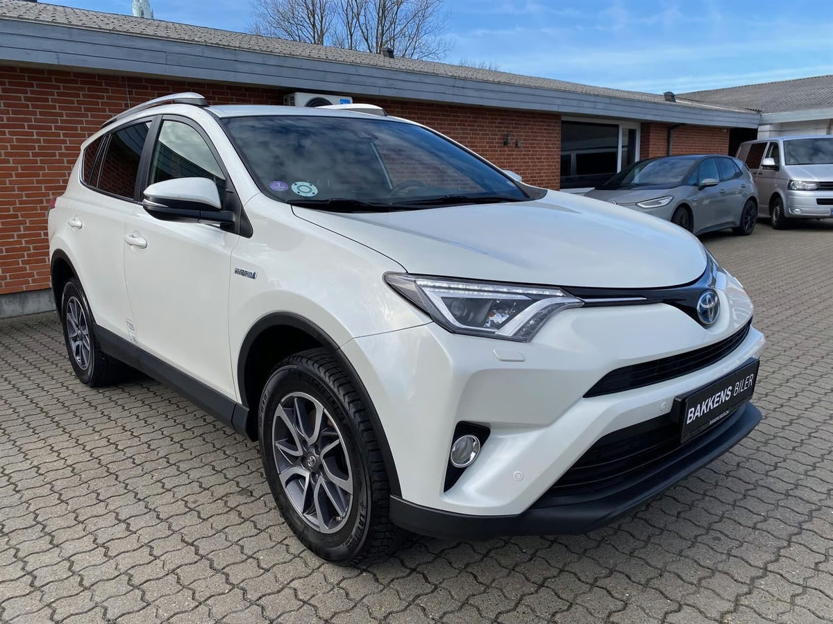 Toyota RAV4 2,5 Hybrid H3+ Safety Sense 197HK Van
